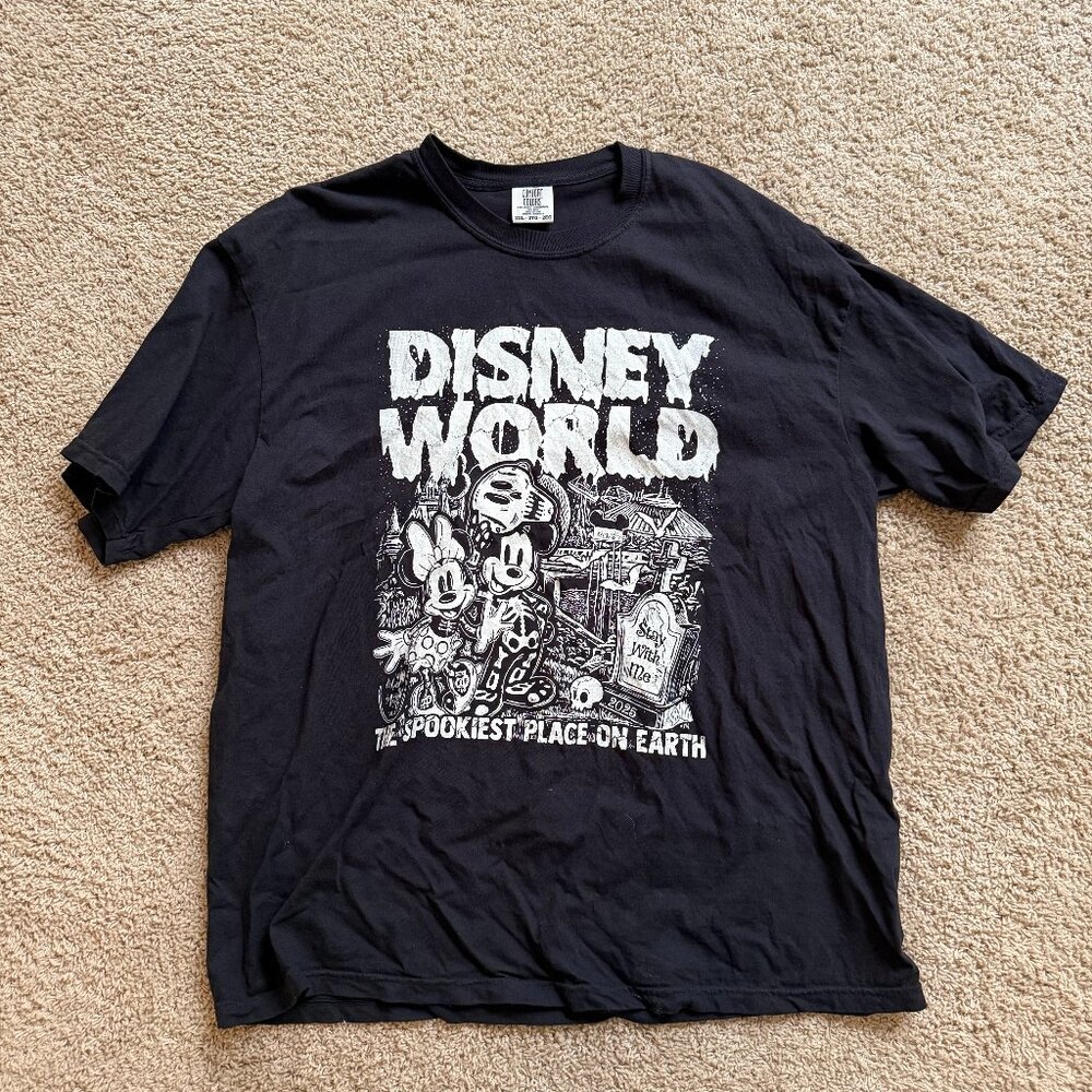 Disney World “The Spookiest Place on Earth” Halloween T-Shirt – Size 2XL (Comfo